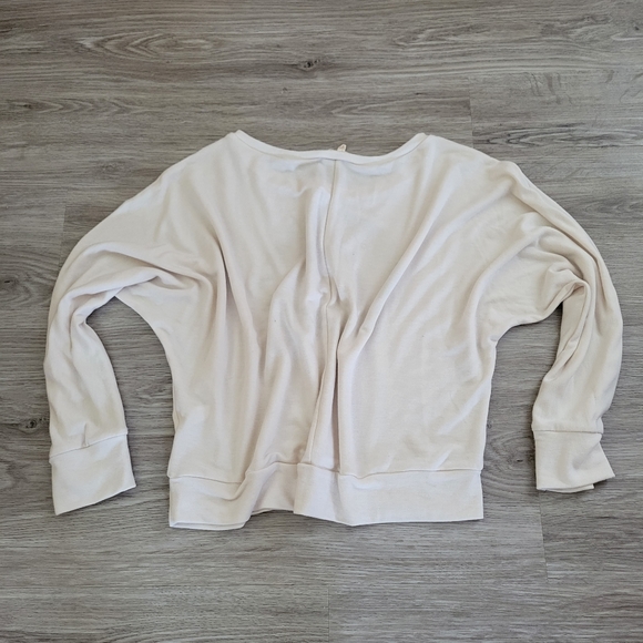 Be Happy light sweater size L - Picture 5 of 5